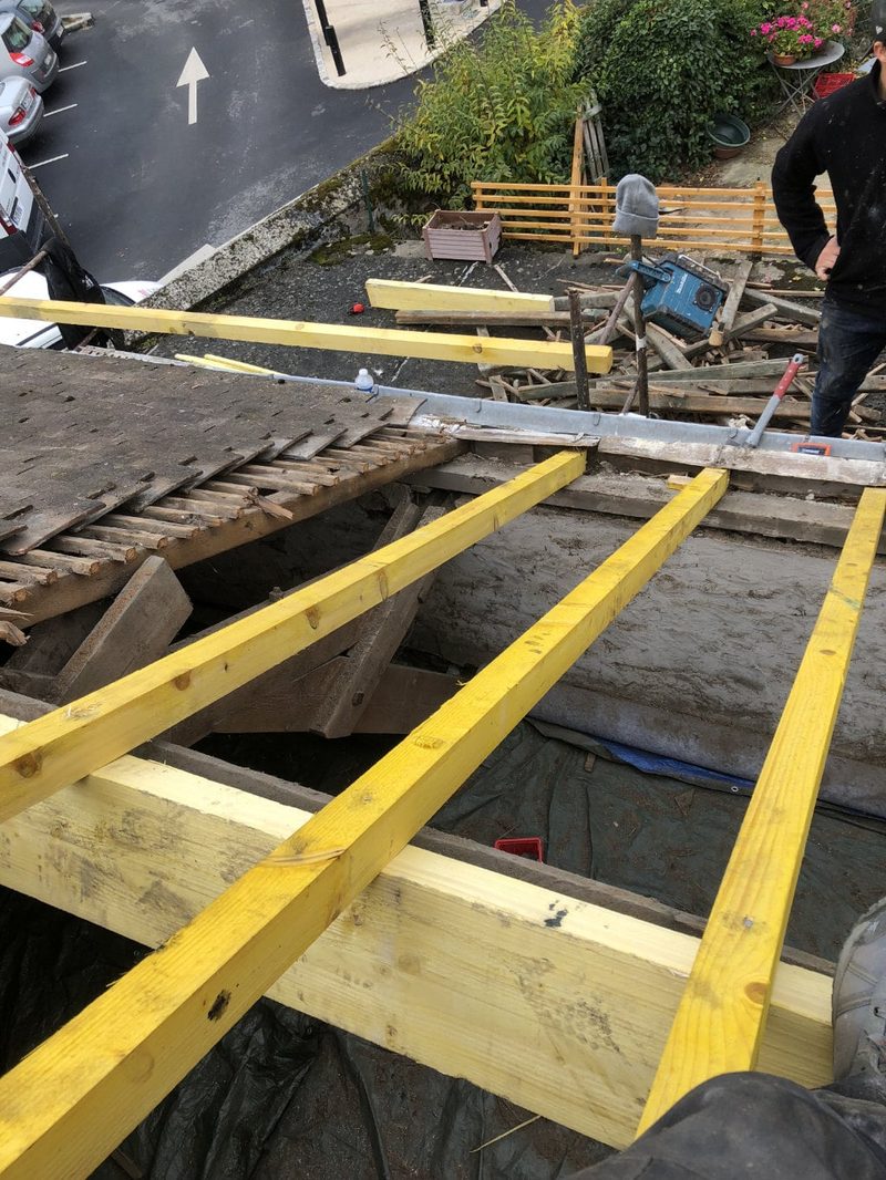 Travaux de toiture à Grimaud — SARL Neves