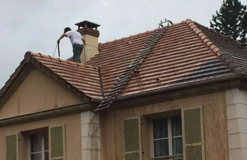 Travaux de toiture à Sainte-Maxime — SARL Neves